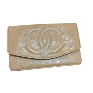 CHANEL bi-fold wallet Beige caviar CC leather vintage